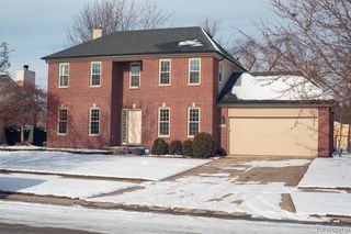 47546 Belmont Drive, Belleville, MI 48111