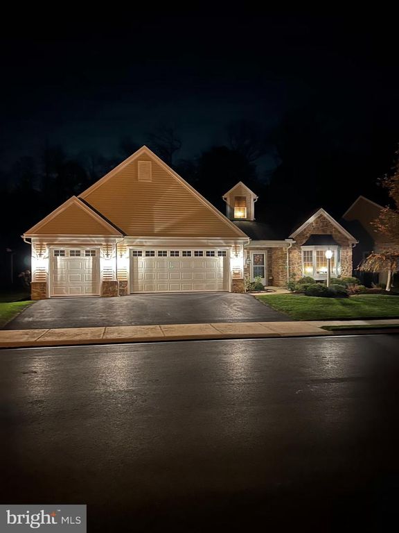 1021 NORTHGATE DR, Lebanon, PA 17042