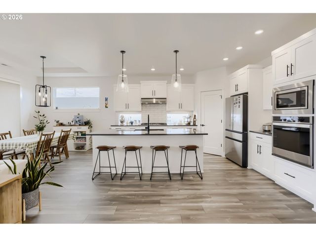 5701 Se 78TH Ave, Hillsboro, OR 97123