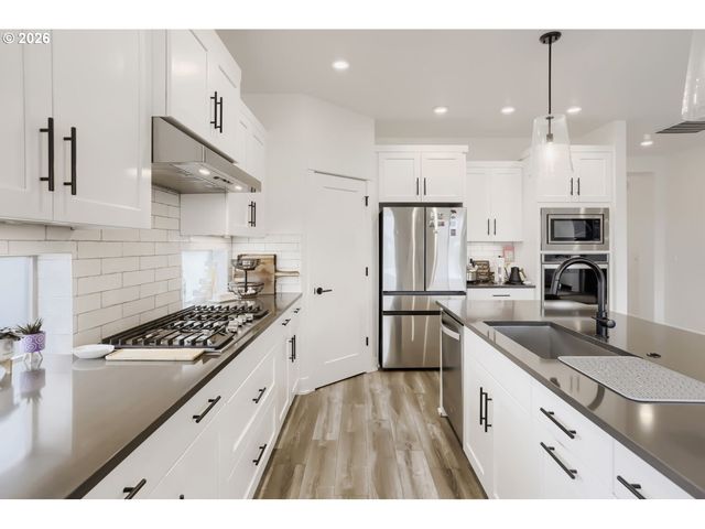 5701 Se 78TH Ave, Hillsboro, OR 97123