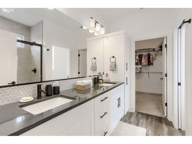 5701 Se 78TH Ave, Hillsboro, OR 97123