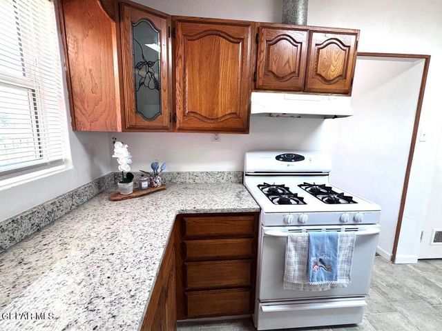 837 TURNEY Drive, El Paso, TX 79902