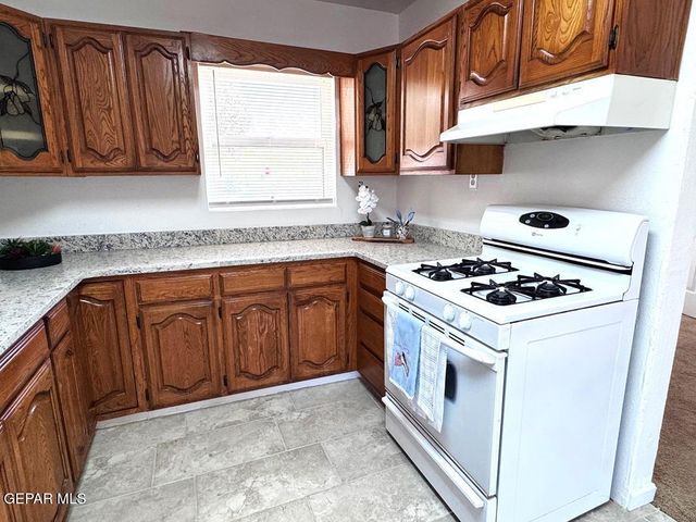 837 TURNEY Drive, El Paso, TX 79902