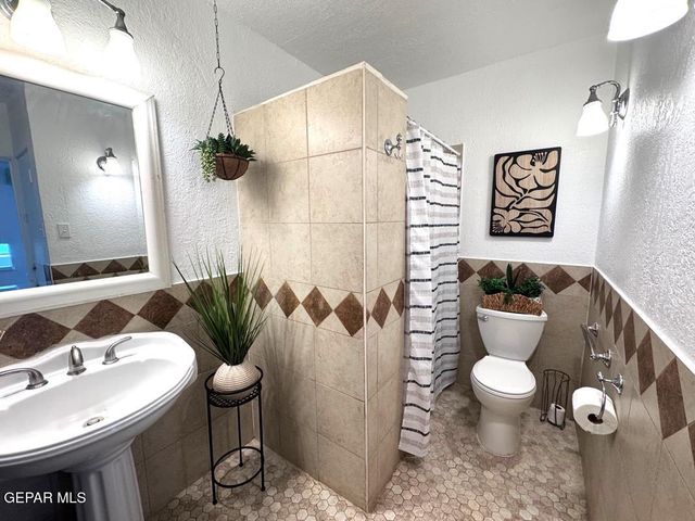 837 TURNEY Drive, El Paso, TX 79902