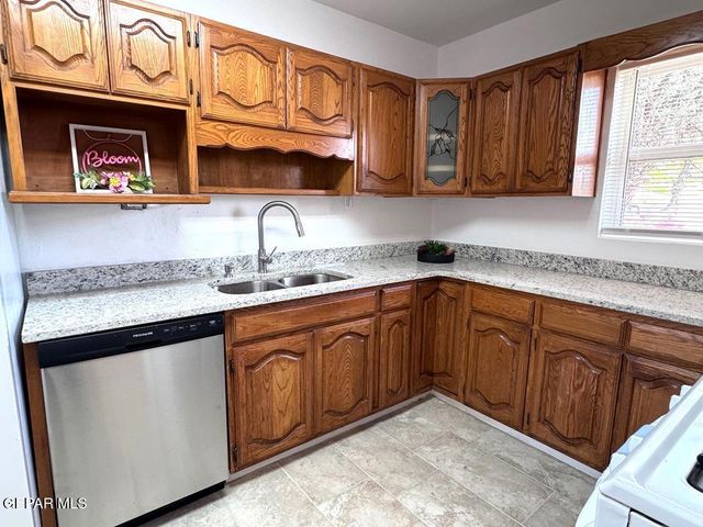 837 TURNEY Drive, El Paso, TX 79902