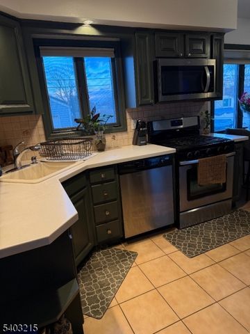 62 Sycamore Dr, Belleville Twp., NJ 07109