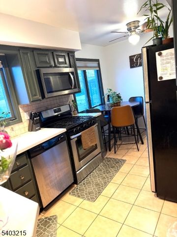 62 Sycamore Dr, Belleville Twp., NJ 07109