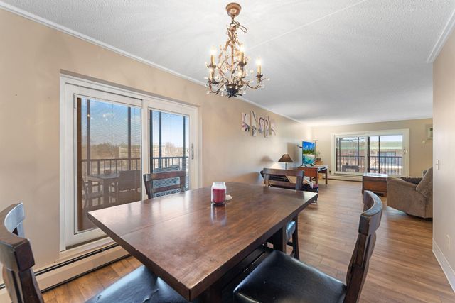 10521 Cedar Lake Road 501, Minnetonka, MN 55305