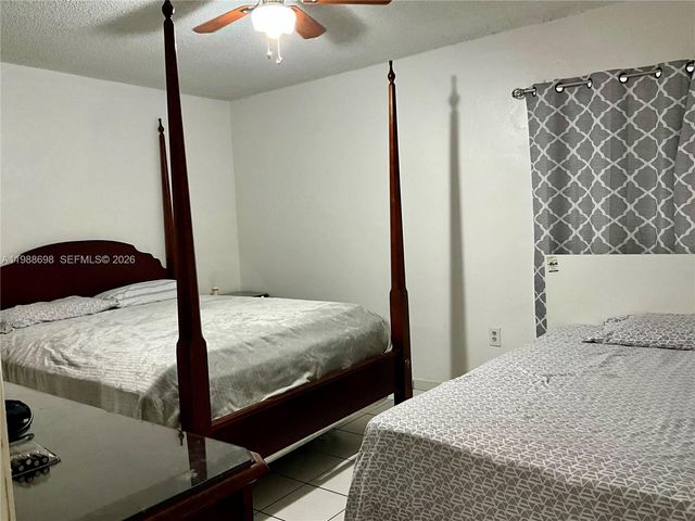 1910 W 56th St 3226, Hialeah, FL 33012