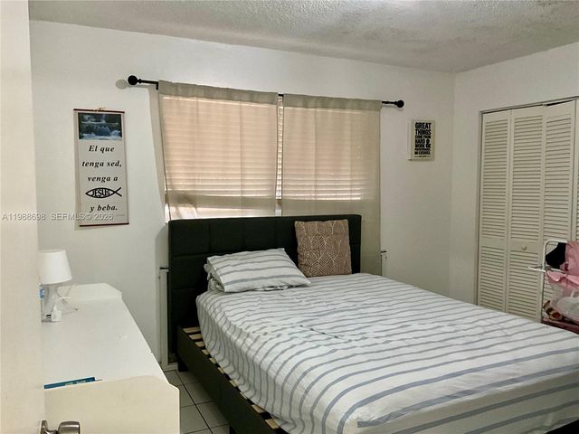 1910 W 56th St 3226, Hialeah, FL 33012