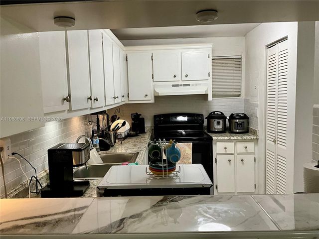 1910 W 56th St 3226, Hialeah, FL 33012