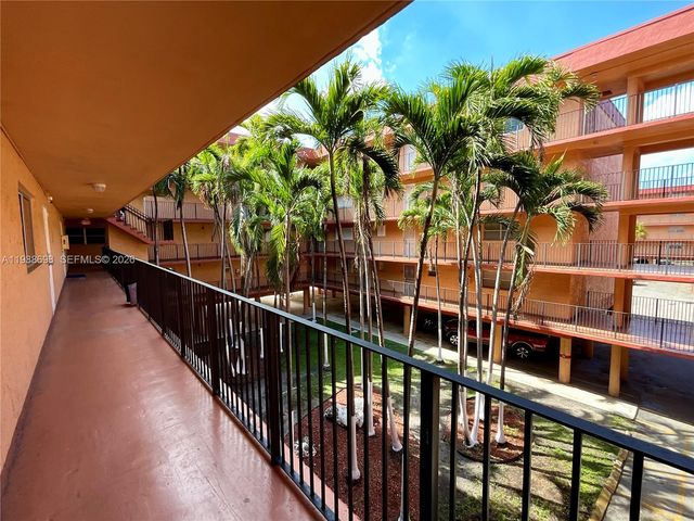 1910 W 56th St 3226, Hialeah, FL 33012