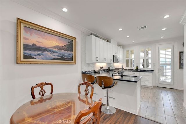 908 N Botanica Lane B, Azusa, CA 91702