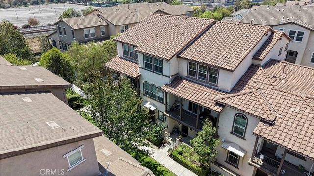 908 N Botanica Lane B, Azusa, CA 91702