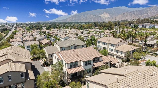908 N Botanica Lane B, Azusa, CA 91702