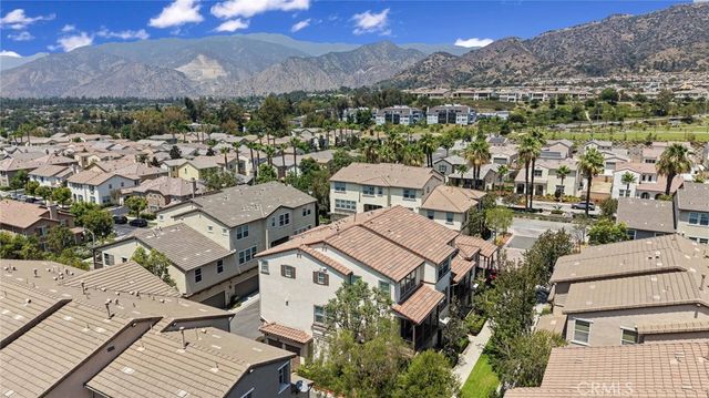 908 N Botanica Lane B, Azusa, CA 91702