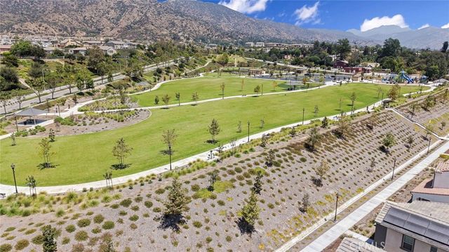 908 N Botanica Lane B, Azusa, CA 91702