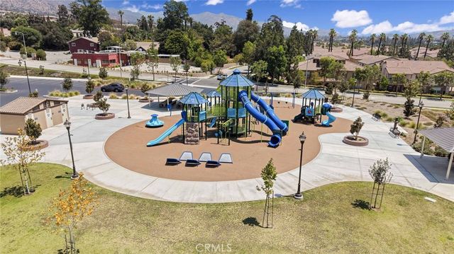 908 N Botanica Lane B, Azusa, CA 91702