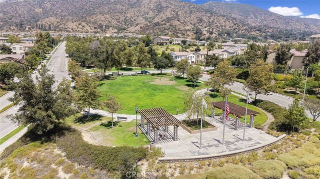 908 N Botanica Lane B, Azusa, CA 91702