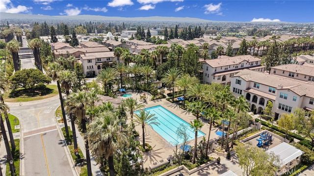 908 N Botanica Lane B, Azusa, CA 91702