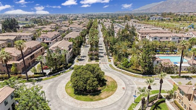 908 N Botanica Lane B, Azusa, CA 91702