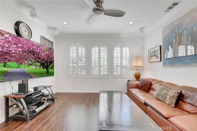 908 N Botanica Lane B, Azusa, CA 91702