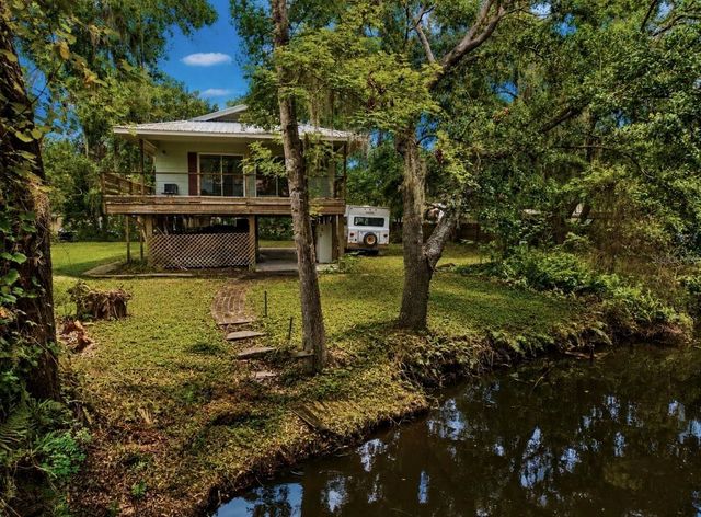 707 GEORGE STREET S, Tarpon Springs, FL 34688