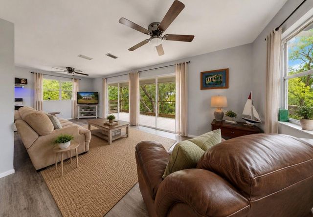 707 GEORGE STREET S, Tarpon Springs, FL 34688