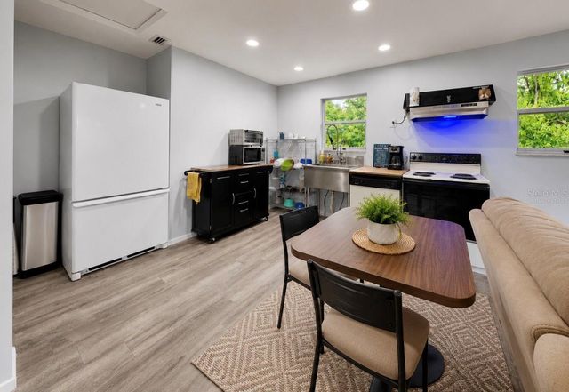 707 GEORGE STREET S, Tarpon Springs, FL 34688
