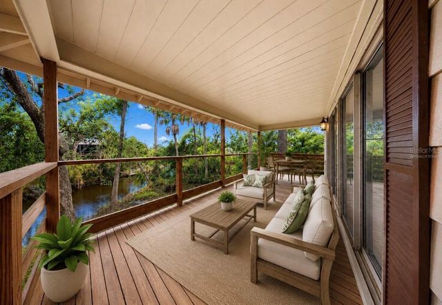 707 GEORGE STREET S, Tarpon Springs, FL 34688