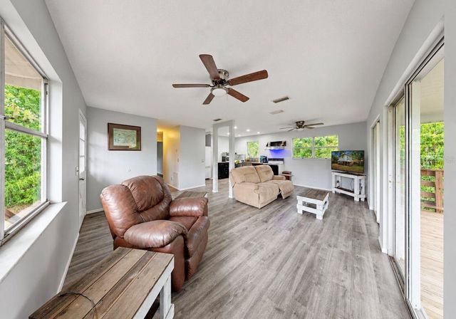 707 GEORGE STREET S, Tarpon Springs, FL 34688
