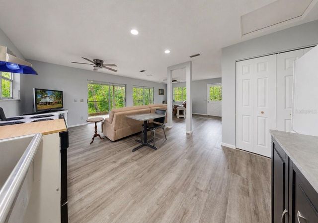 707 GEORGE STREET S, Tarpon Springs, FL 34688