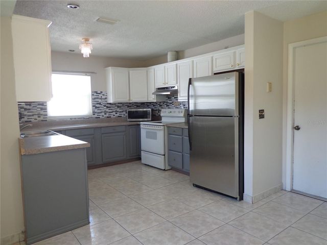 721 REGENT CIRCLE S, Brandon, FL 33511