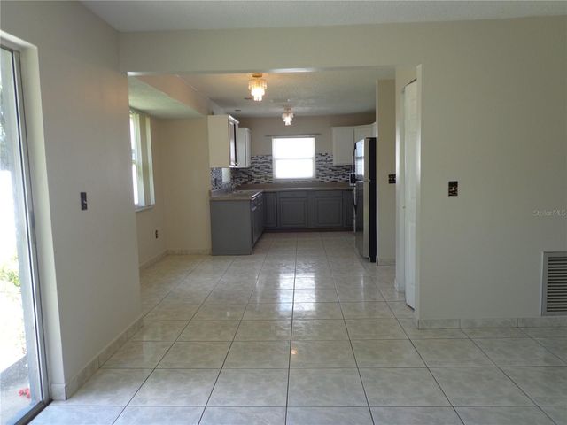721 REGENT CIRCLE S, Brandon, FL 33511