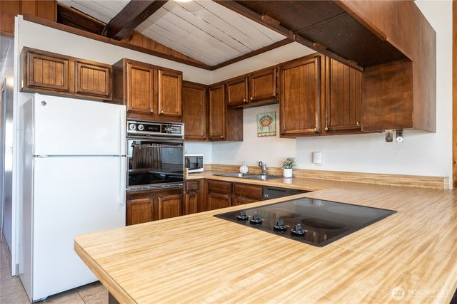 7443 Birch Bay Drive, Blaine, WA 98230