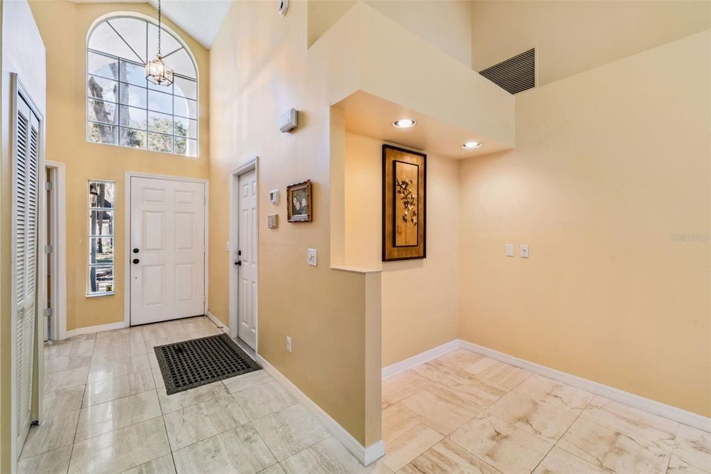 Image 10 of property listing at 232 WIMBLEDON CIRCLE 232, Lake Mary, FL 32746