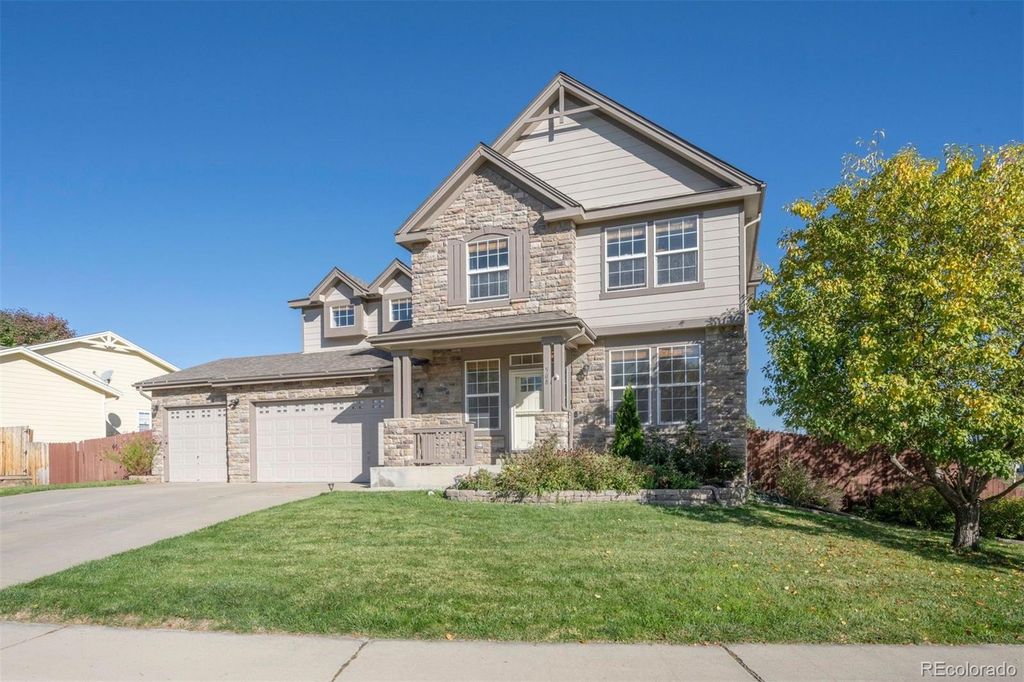 508 Ashford Drive, Longmont, CO 80504