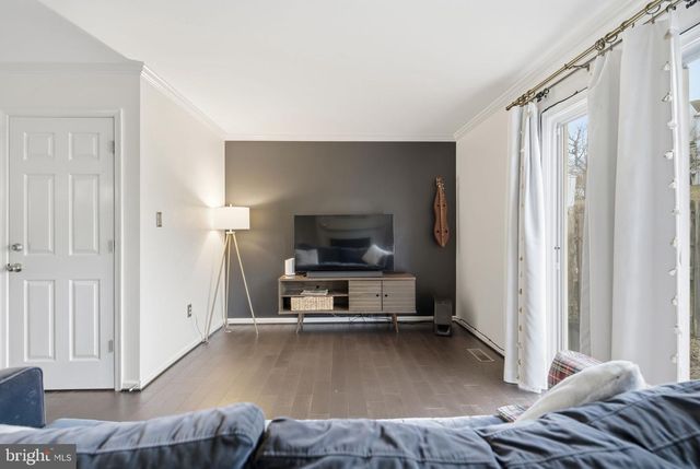 12 THORNBERRY DR, Martinsburg, WV 25403