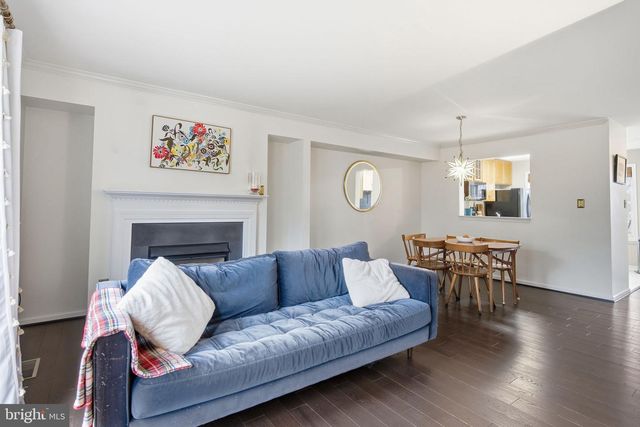 12 THORNBERRY DR, Martinsburg, WV 25403