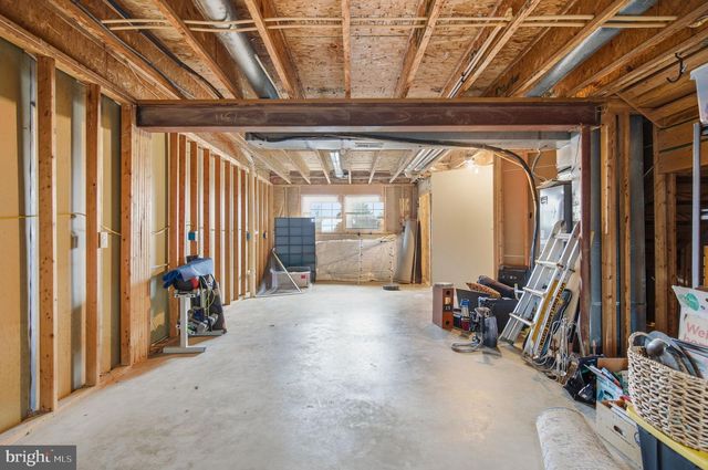 12 THORNBERRY DR, Martinsburg, WV 25403