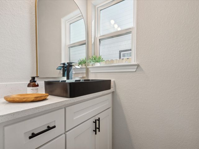 6301 Pebble Avenue, Dallas, TX 75217