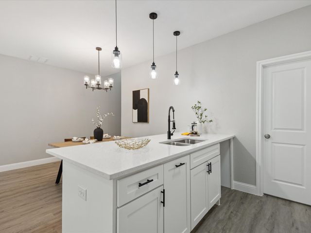 6301 Pebble Avenue, Dallas, TX 75217