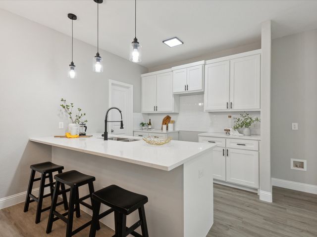 6301 Pebble Avenue, Dallas, TX 75217