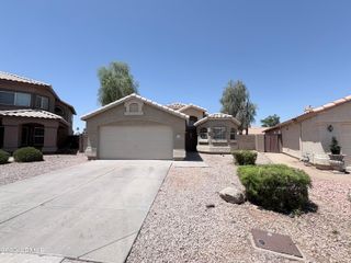 70 S SANDSTONE Street, Gilbert, AZ 85296