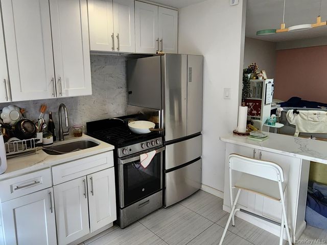 61-35 98th Street 8N, Rego Park, NY 11374