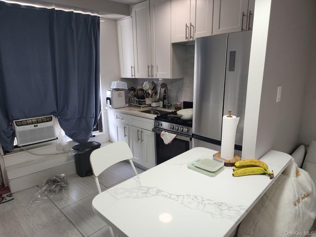 61-35 98th Street 8N, Rego Park, NY 11374
