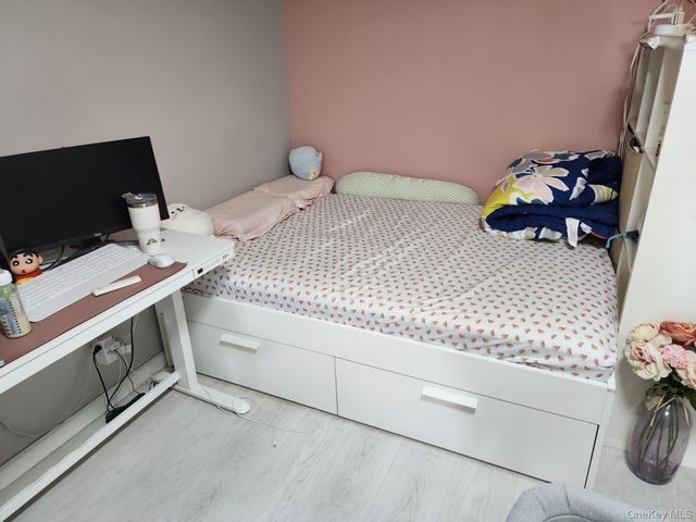 61-35 98th Street 8N, Rego Park, NY 11374