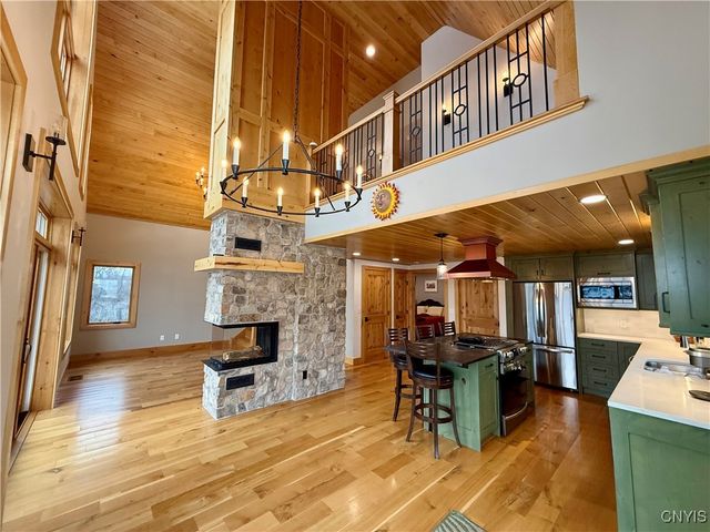 3006 Pompey Hollow Road, Cazenovia, NY 13035