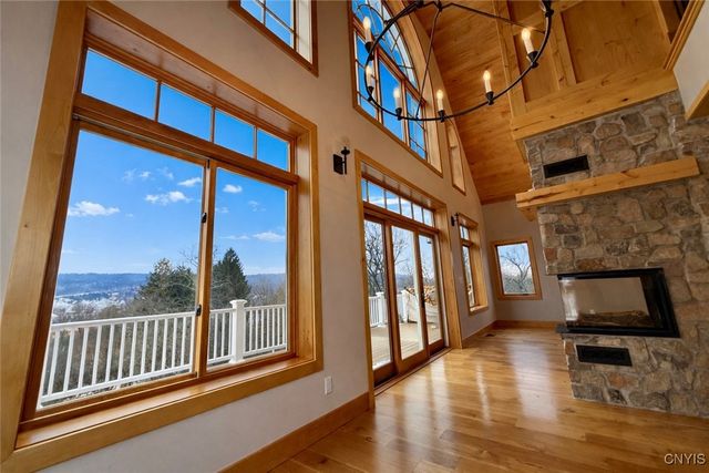 3006 Pompey Hollow Road, Cazenovia, NY 13035