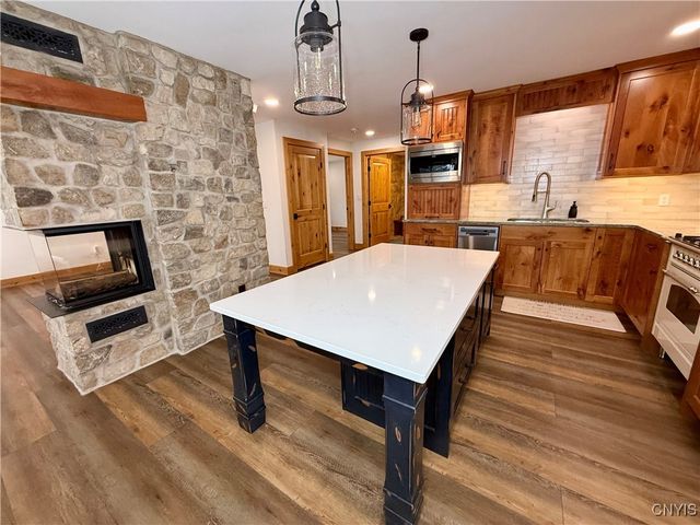 3006 Pompey Hollow Road, Cazenovia, NY 13035